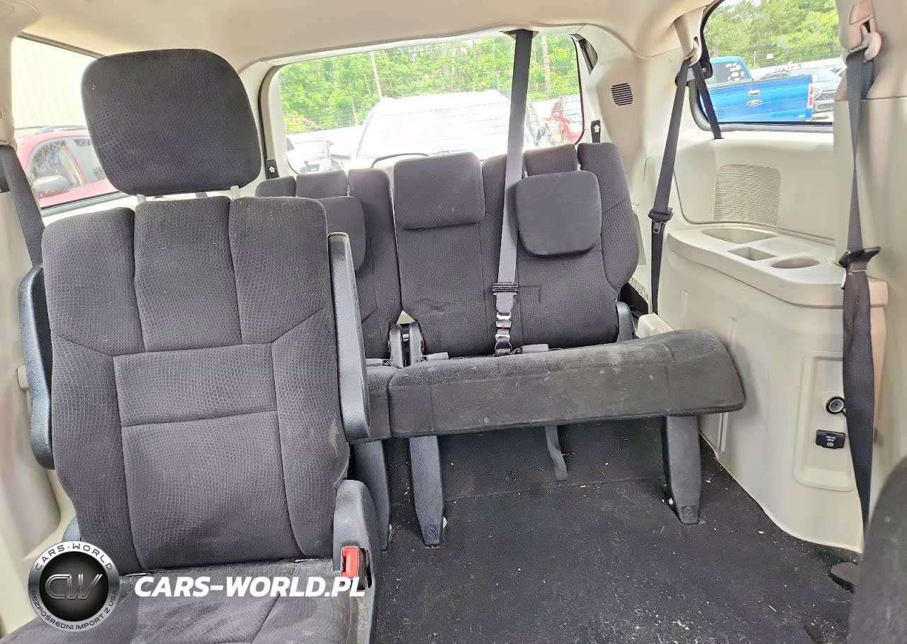 2011 Chrysler Town & Country Touring VIN:2A4RR5DG8BR768359 - 10