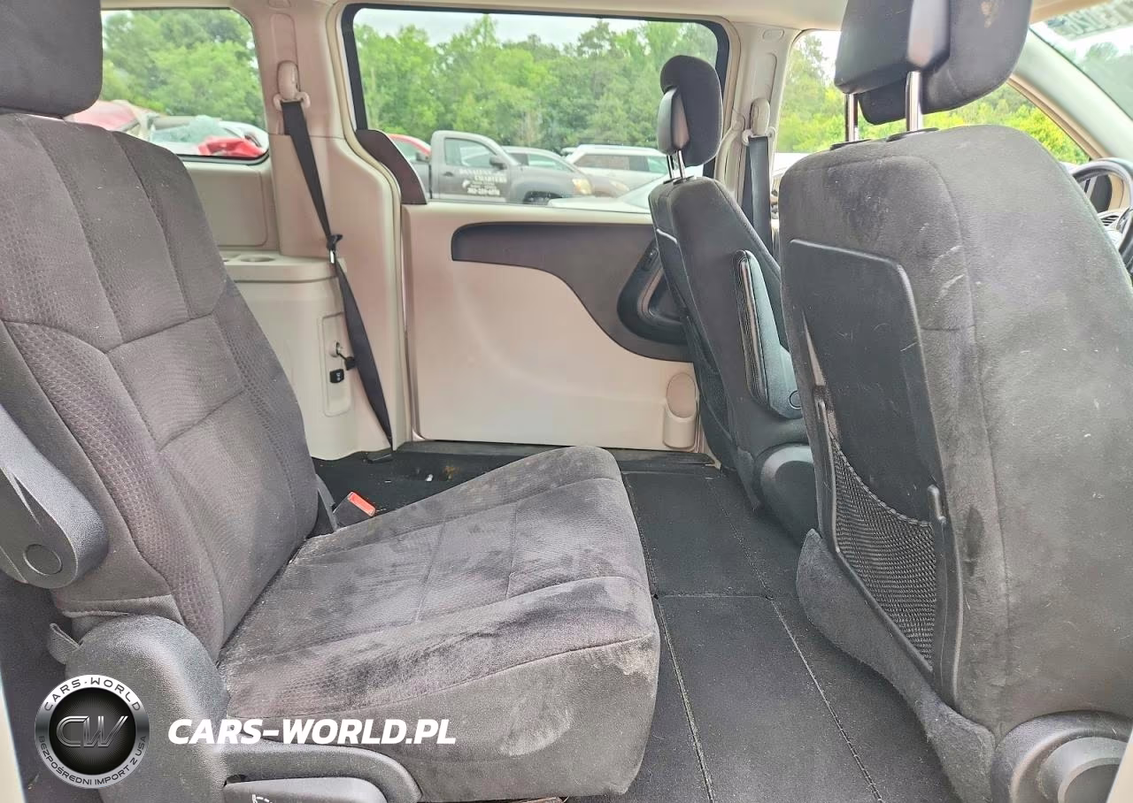 2011 Chrysler Town & Country Touring VIN:2A4RR5DG8BR768359 - 11