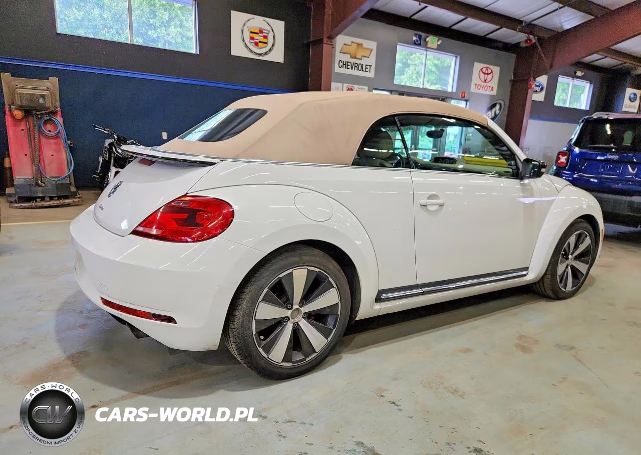 2013 Volkswagen Beetle Turbo VIN:3VW7T7AT7DM821605 - 3