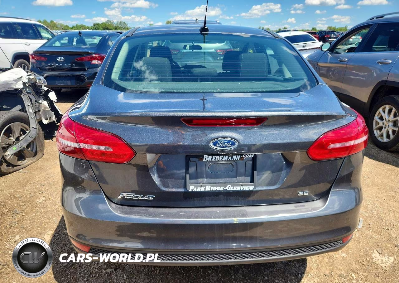 2018 Ford Focus Se VIN:1FADP3F24JL203826 - 6