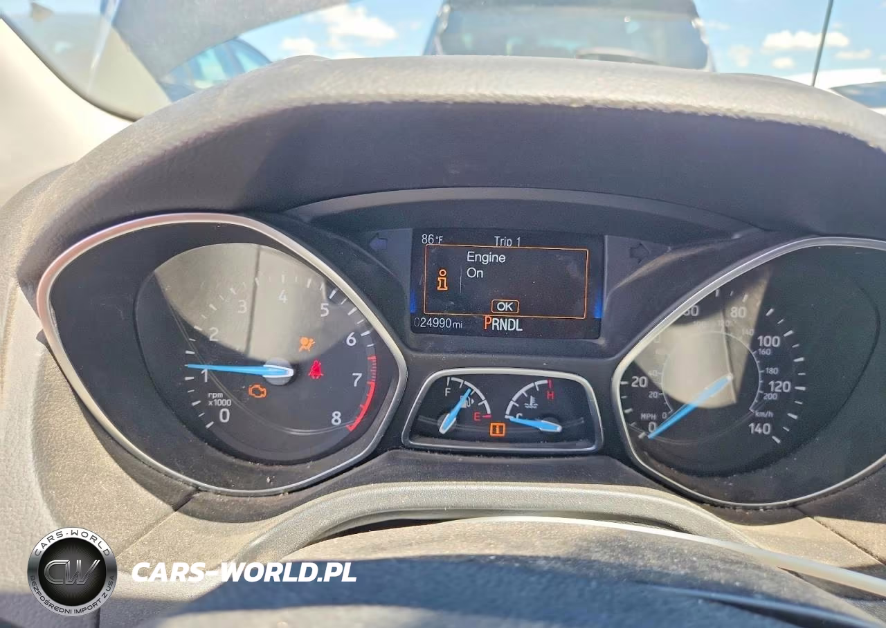 2018 Ford Focus Se VIN:1FADP3F24JL203826 - 9