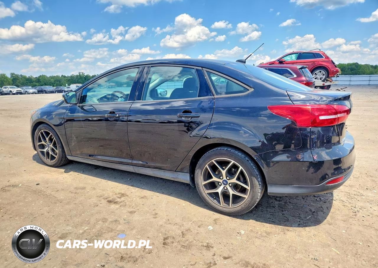 2017 Ford Focus Se VIN:1FADP3FE5HL275865 - 2