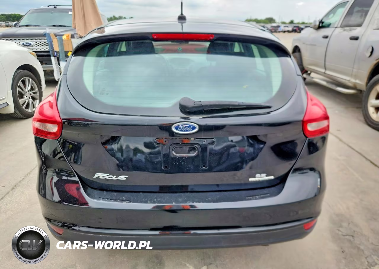 2015 Ford Focus Se VIN:1FADP3K23FL377092 - 6
