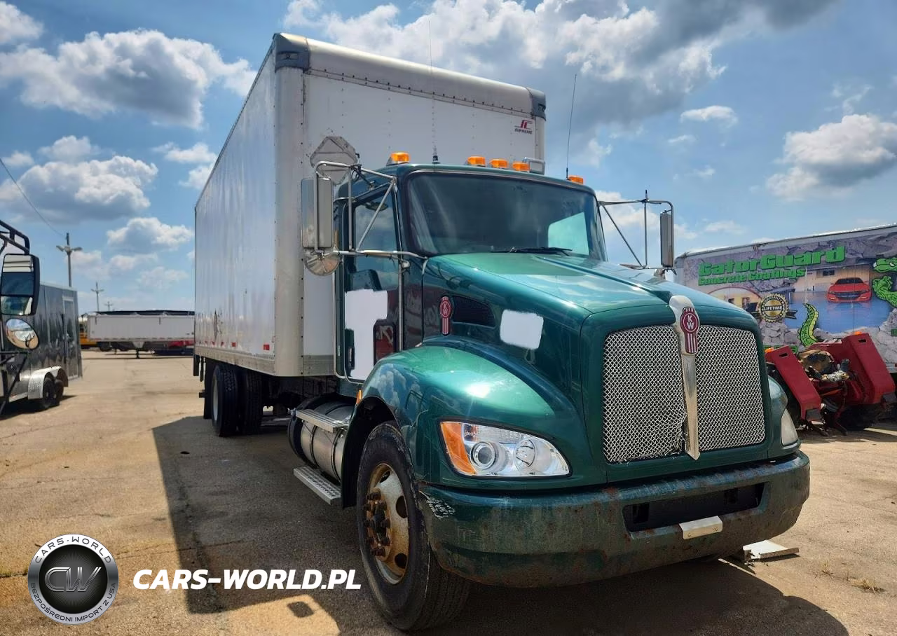 2013 Kenworth T370 Box Truck