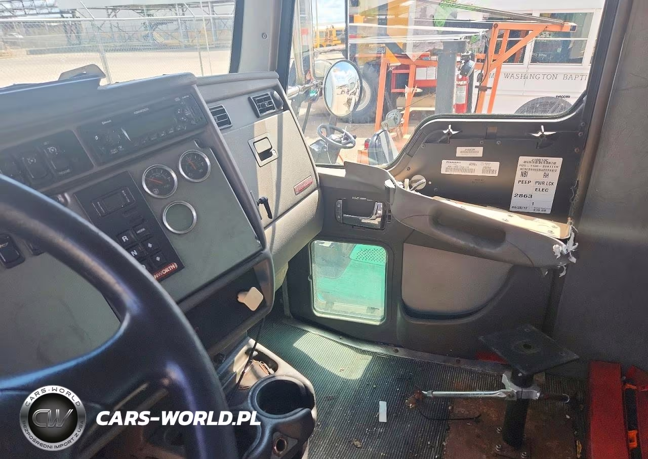 2013 Kenworth T370 Box Truck VIN:2NKHHM7X5DM363181 - 6