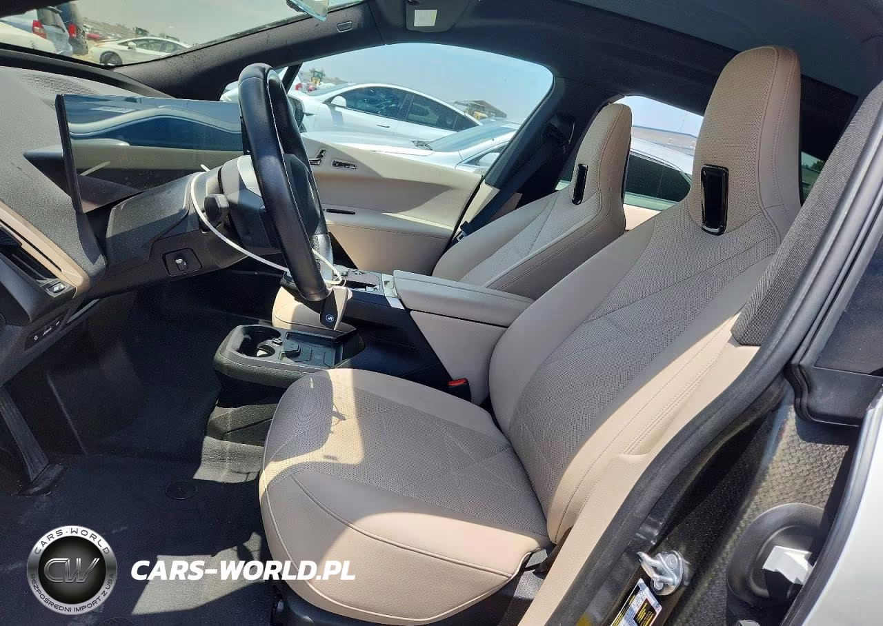2023 BMW Ix xDrive50 VIN:WB523CF00PCM58408 - 7