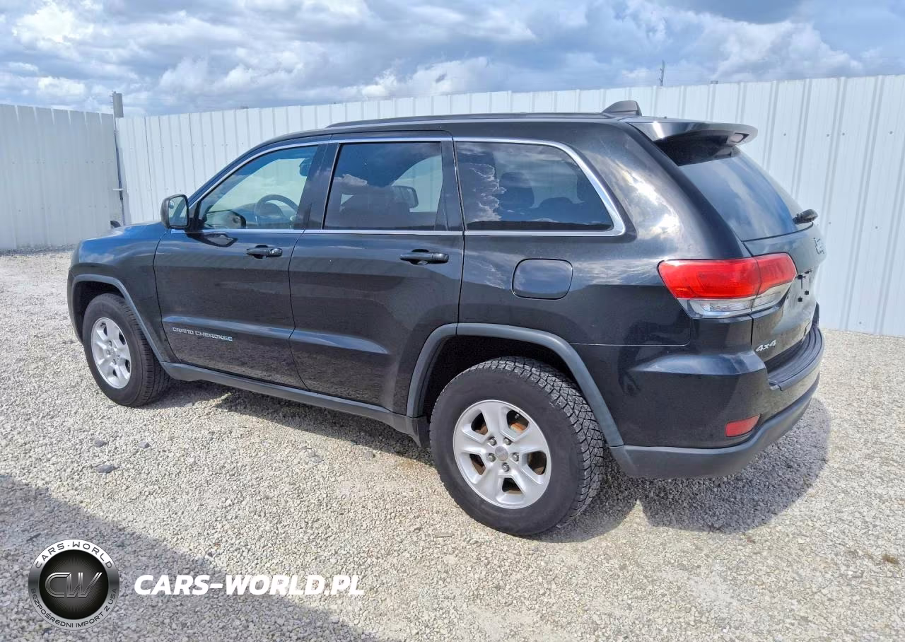 2015 Jeep Grand Cherokee Laredo VIN:1C4RJFAG4FC833391 - 2