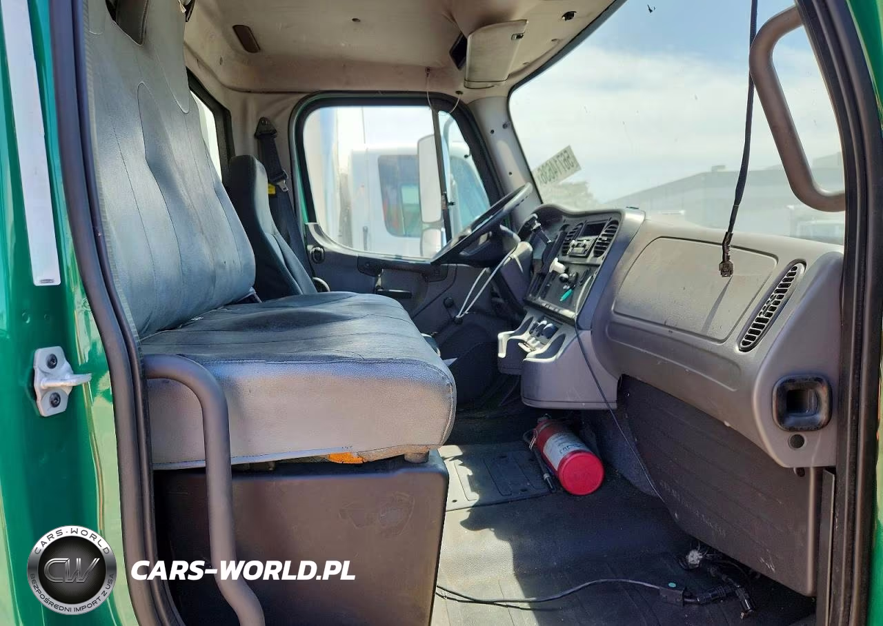 2013 Freightliner Business Class M2 Box Truck VIN:1FVACXDT8DHBZ9368 - 11