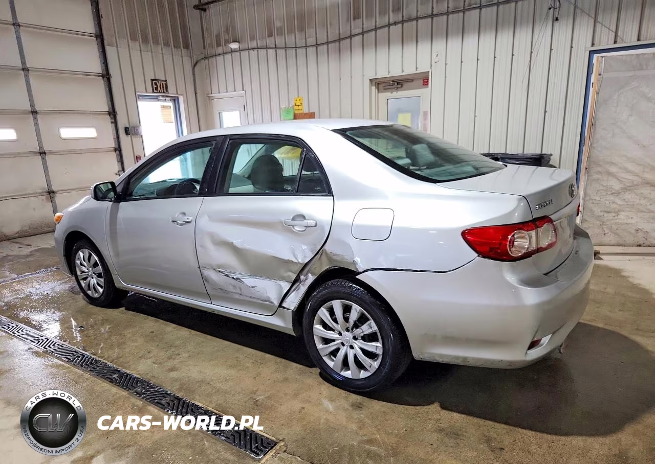 2012 Toyota Corolla Le VIN:2T1BU4EE1CC776804 - 2