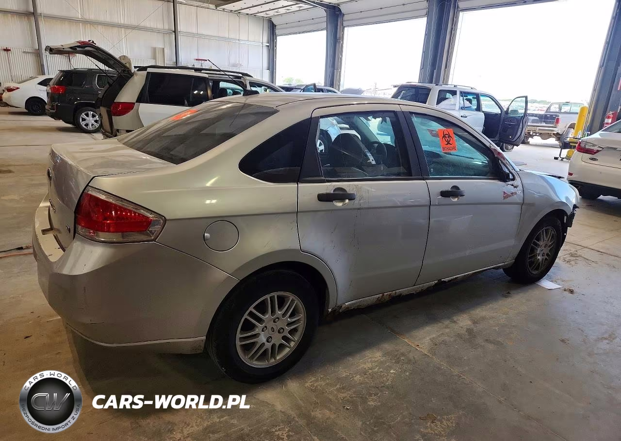 2010 Ford Focus Se VIN:1FAHP3FNXAW237103 - 3