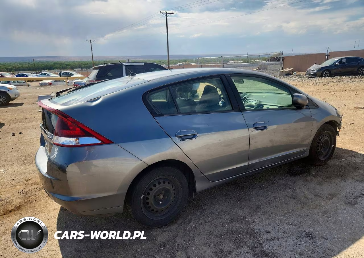 2014 Honda Insight VIN:JHMZE2H30ES000898 - 3