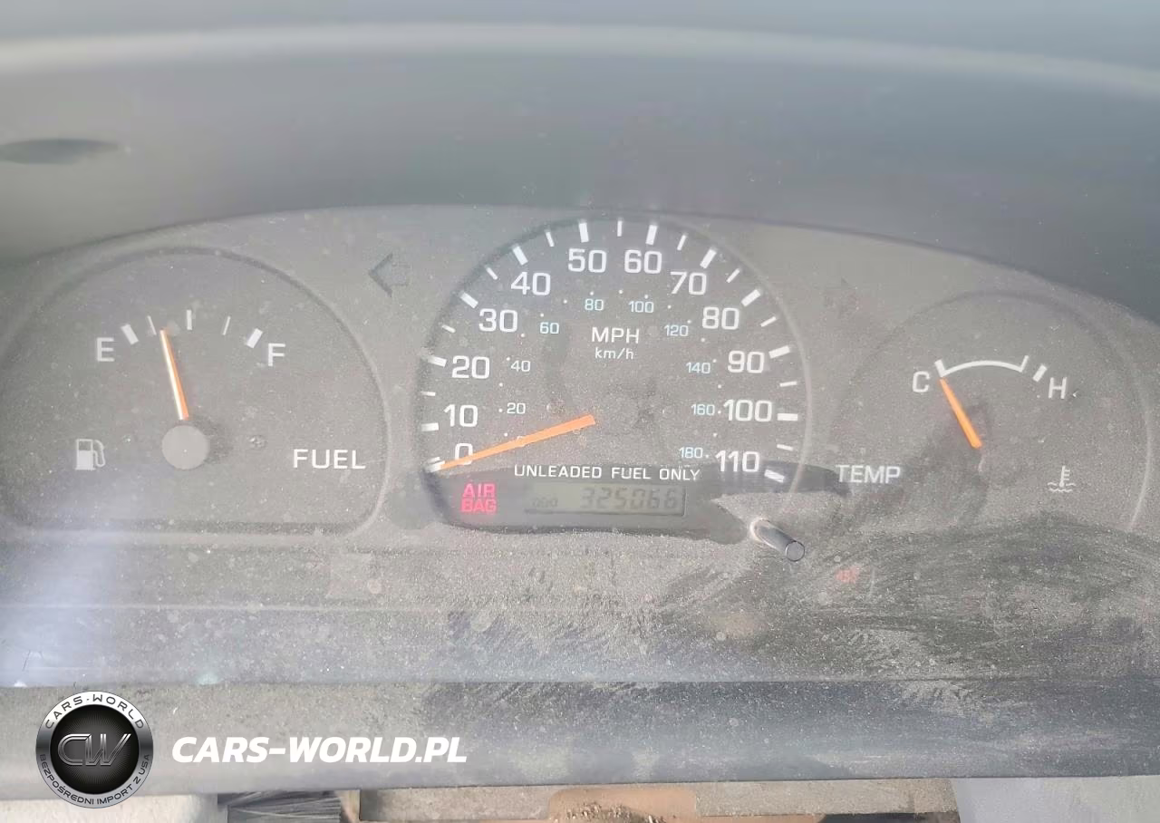 1999 Nissan Frontier Xe VIN:1N6DD26S3XC319795 - 9
