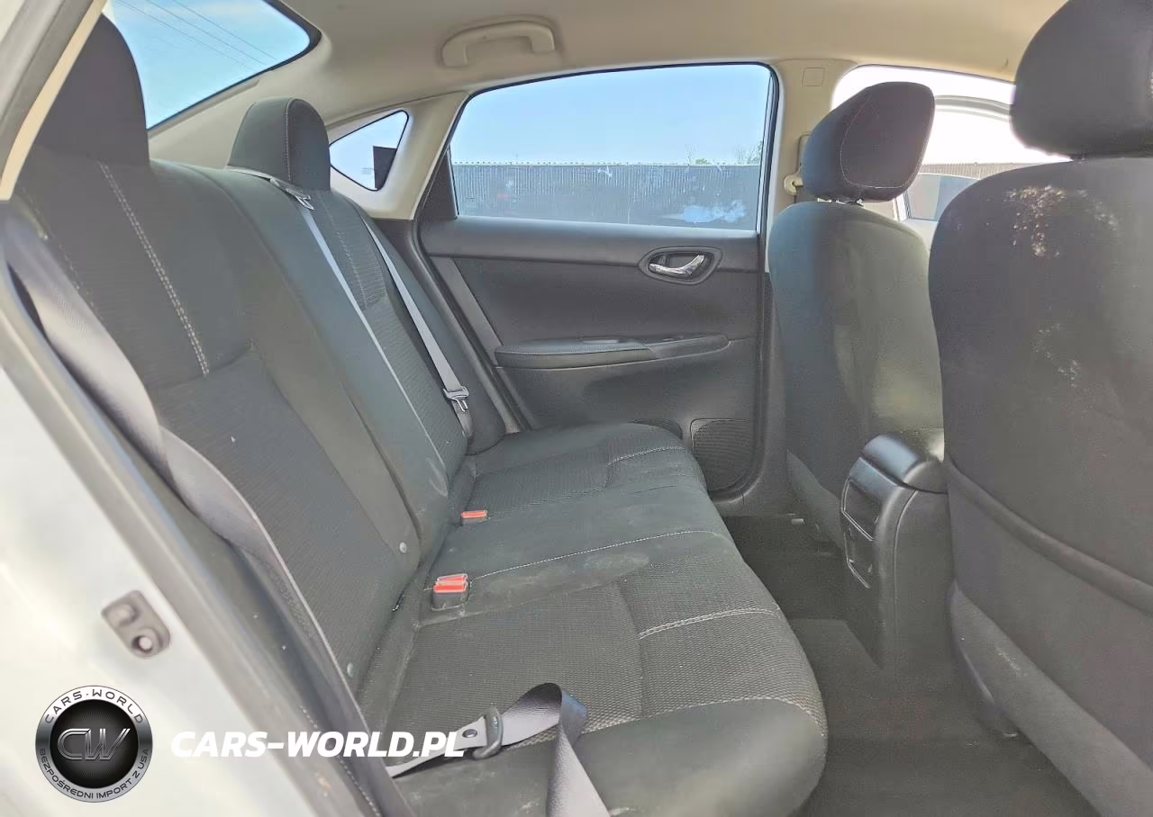 2018 Nissan Sentra S VIN:3N1AB7AP3JY348789 - 10