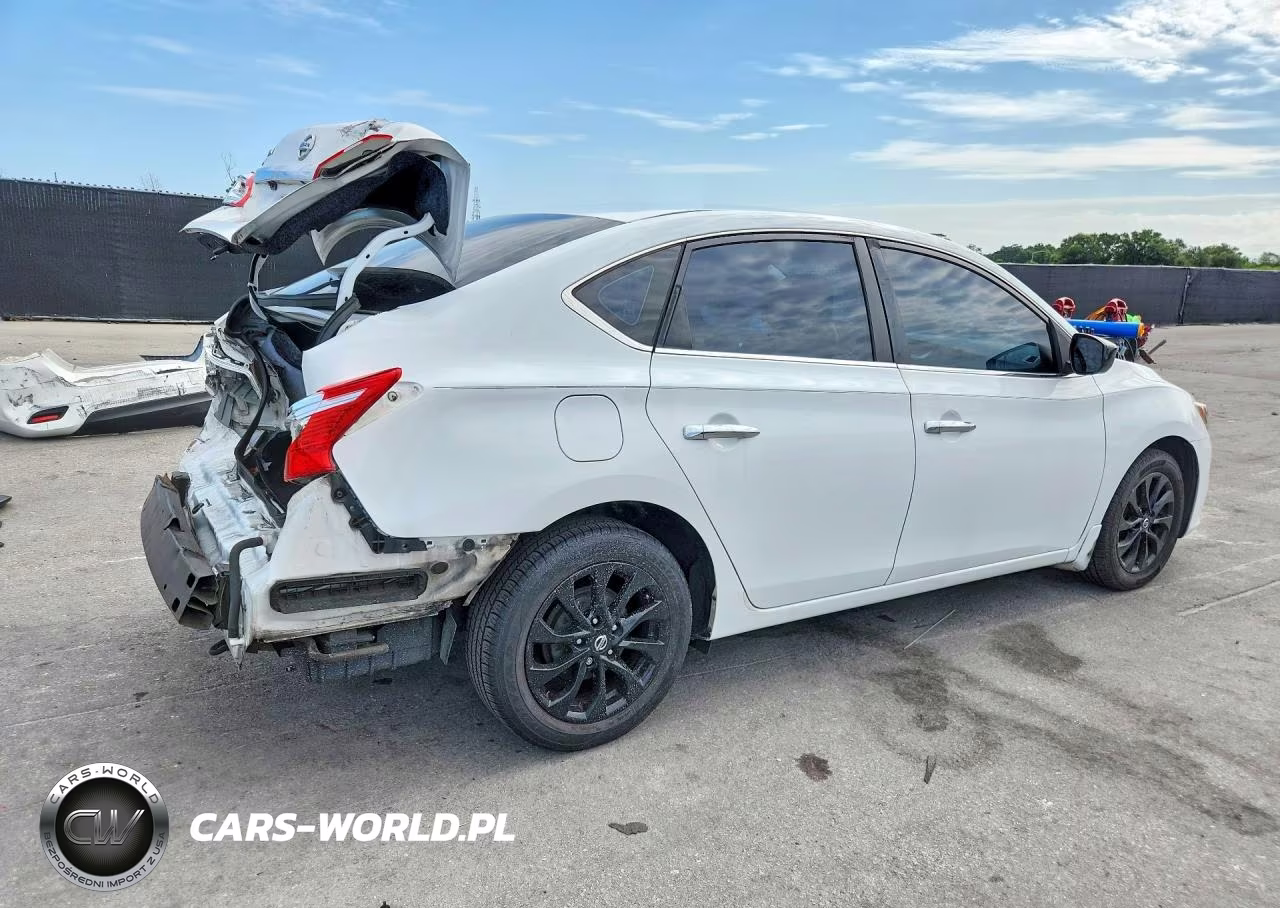 2018 Nissan Sentra S VIN:3N1AB7AP3JY348789 - 3