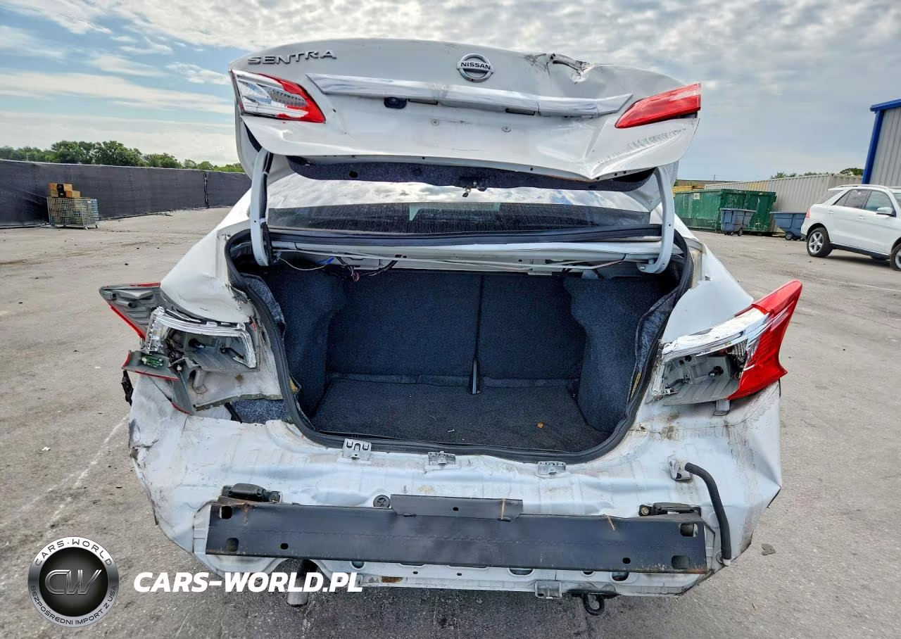 2018 Nissan Sentra S VIN:3N1AB7AP3JY348789 - 6