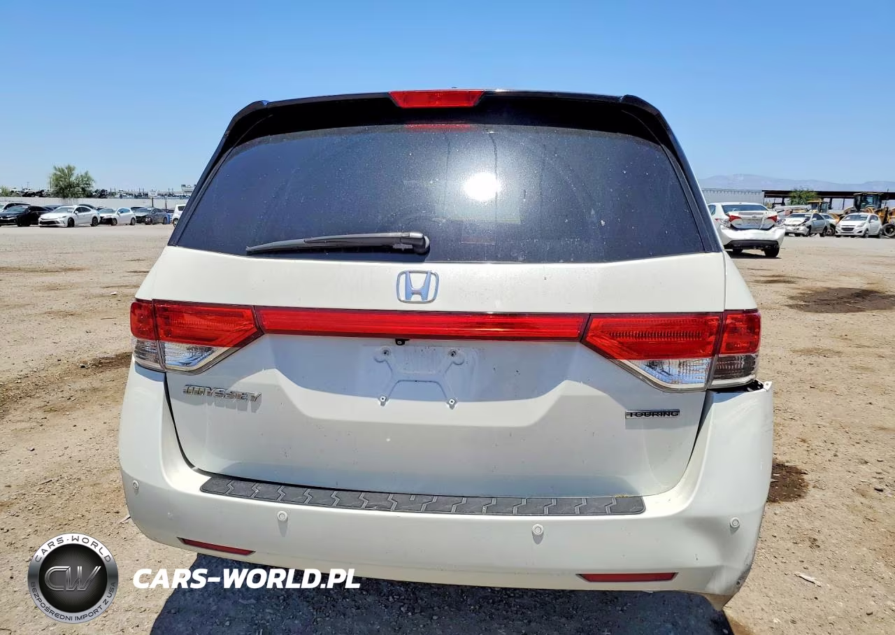 2017 Honda Odyssey Touring VIN:5FNRL5H98HB000694 - 6
