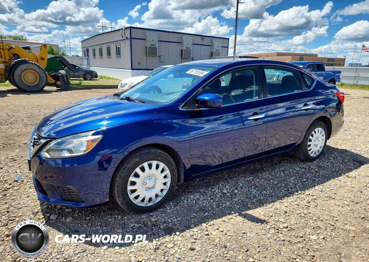 2017 Nissan Sentra S – zdjęcie 1 z 12