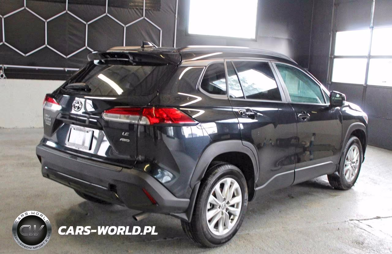2024 Toyota Corolla Cross Le VIN:7MUBAABG3RV098589 - 3