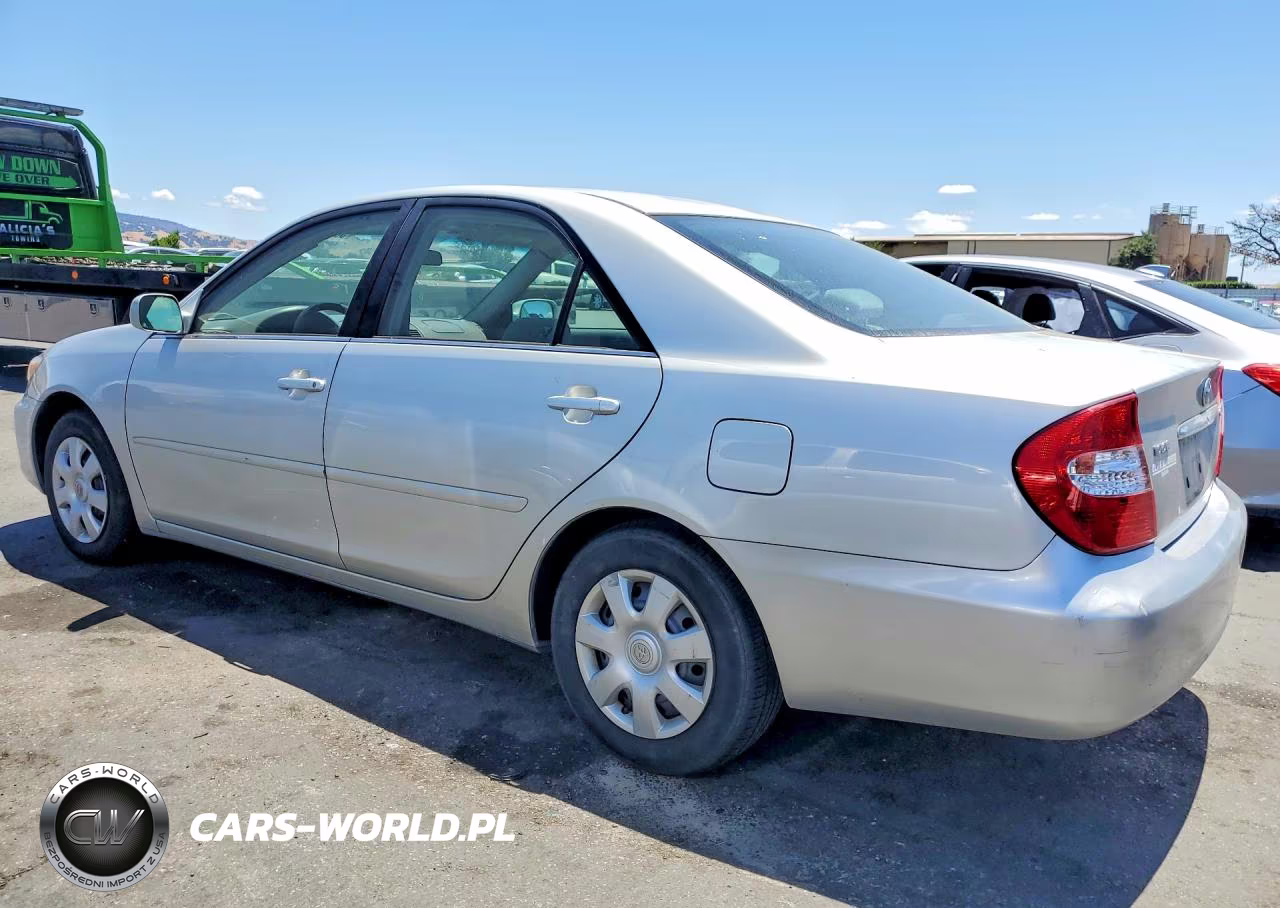 2003 Toyota Camry Le VIN:4T1BE32K63U715643 - 2