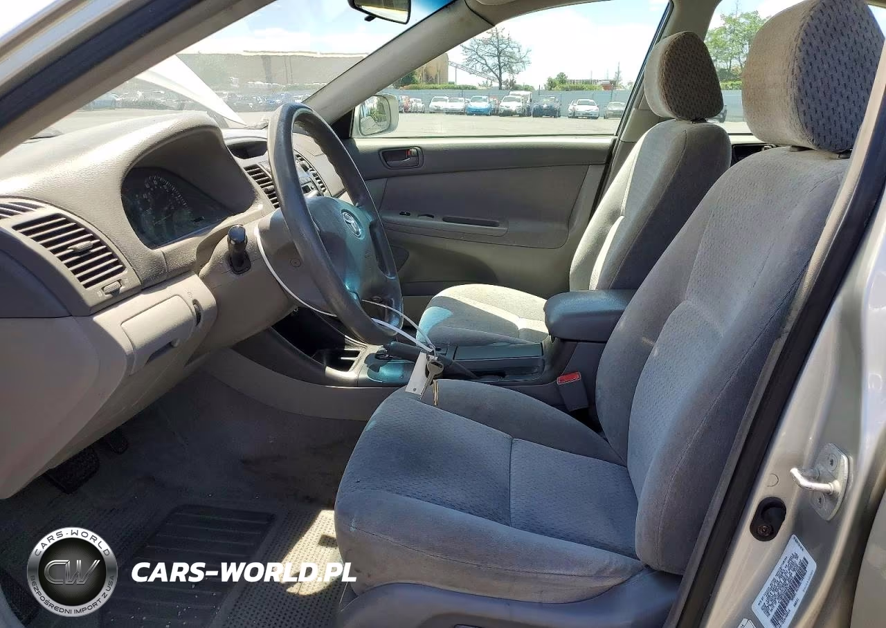 2003 Toyota Camry Le VIN:4T1BE32K63U715643 - 7