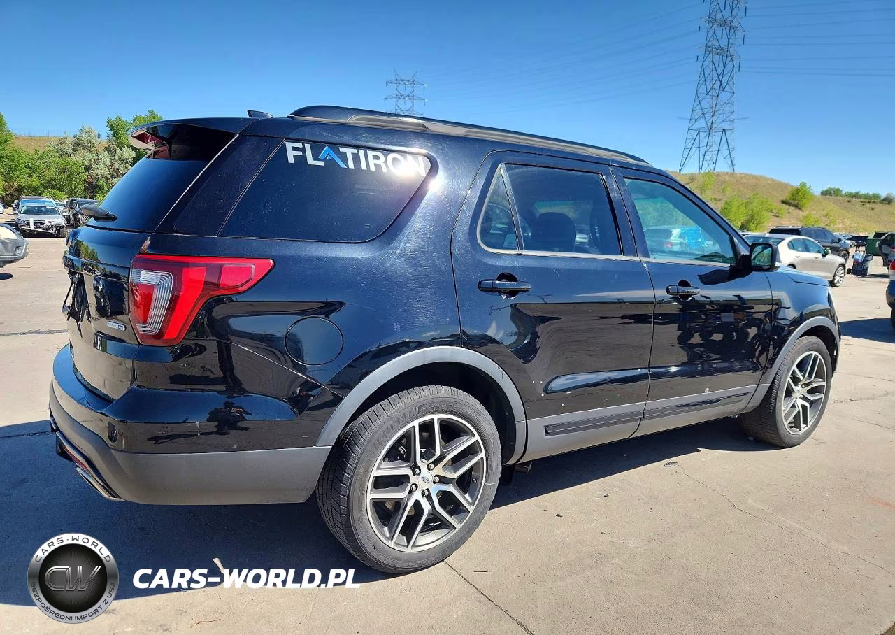 2016 Ford Explorer Sport VIN:1FM5K8GT9GGA39598 - 3