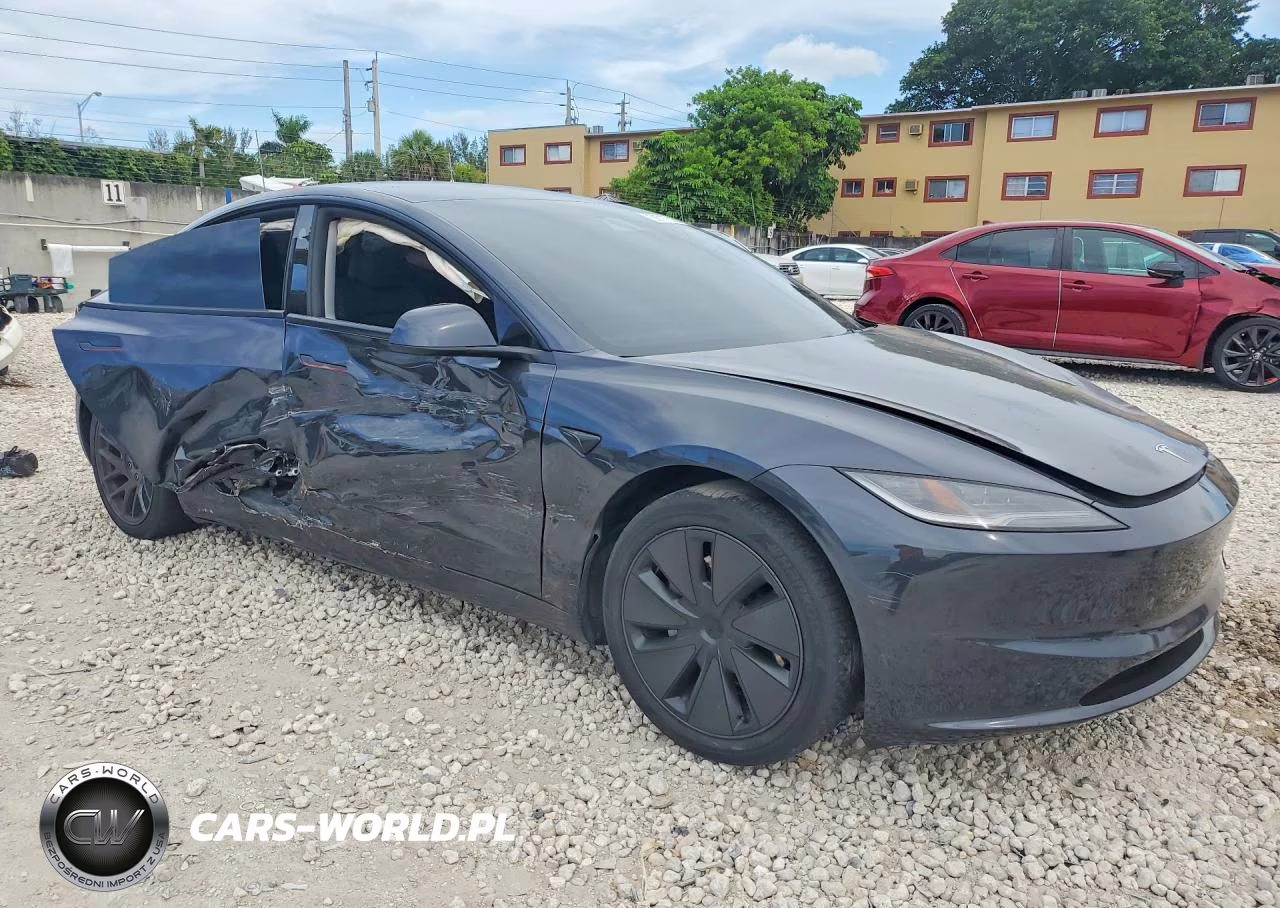 2024 Tesla Model 3 VIN:5YJ3E1EA6RF766108 - 4