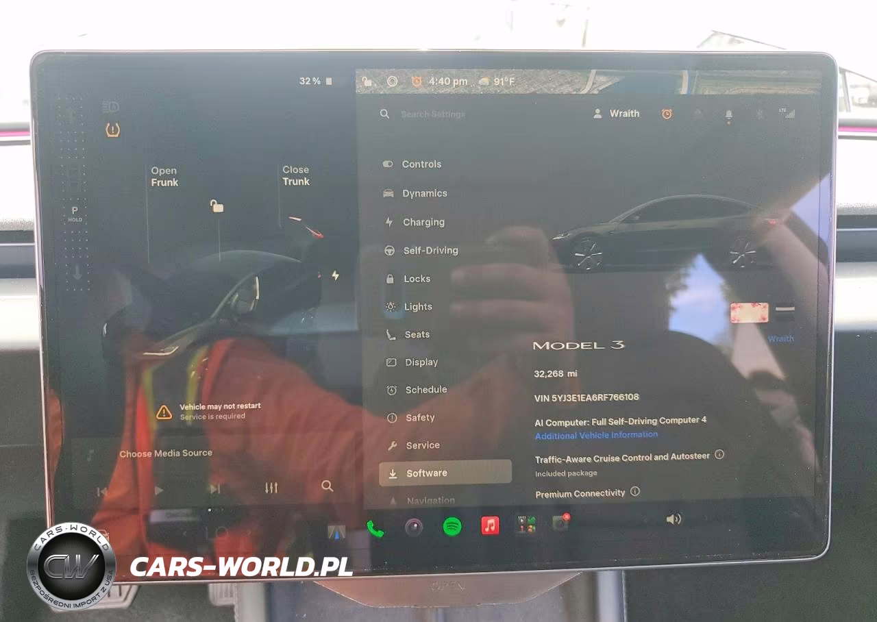 2024 Tesla Model 3 VIN:5YJ3E1EA6RF766108 - 9
