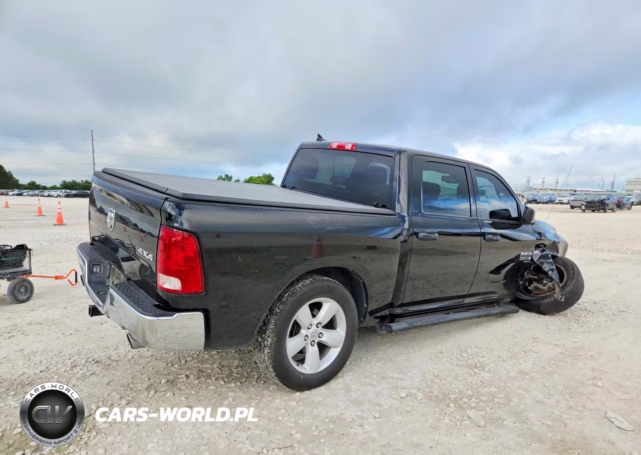 2024 Ram 1500 Classic Tradesman VIN:1C6RR7KT3RS183335 - 3