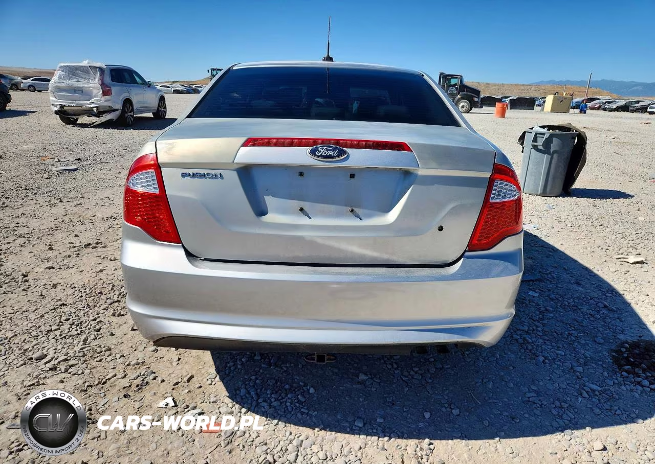 2010 Ford Fusion S VIN:3FAHP0GA3AR395151 - 6