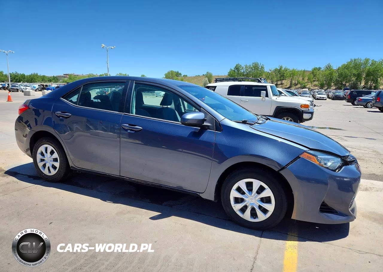 2018 Toyota Corolla L VIN:2T1BURHE1JC048356 - 4