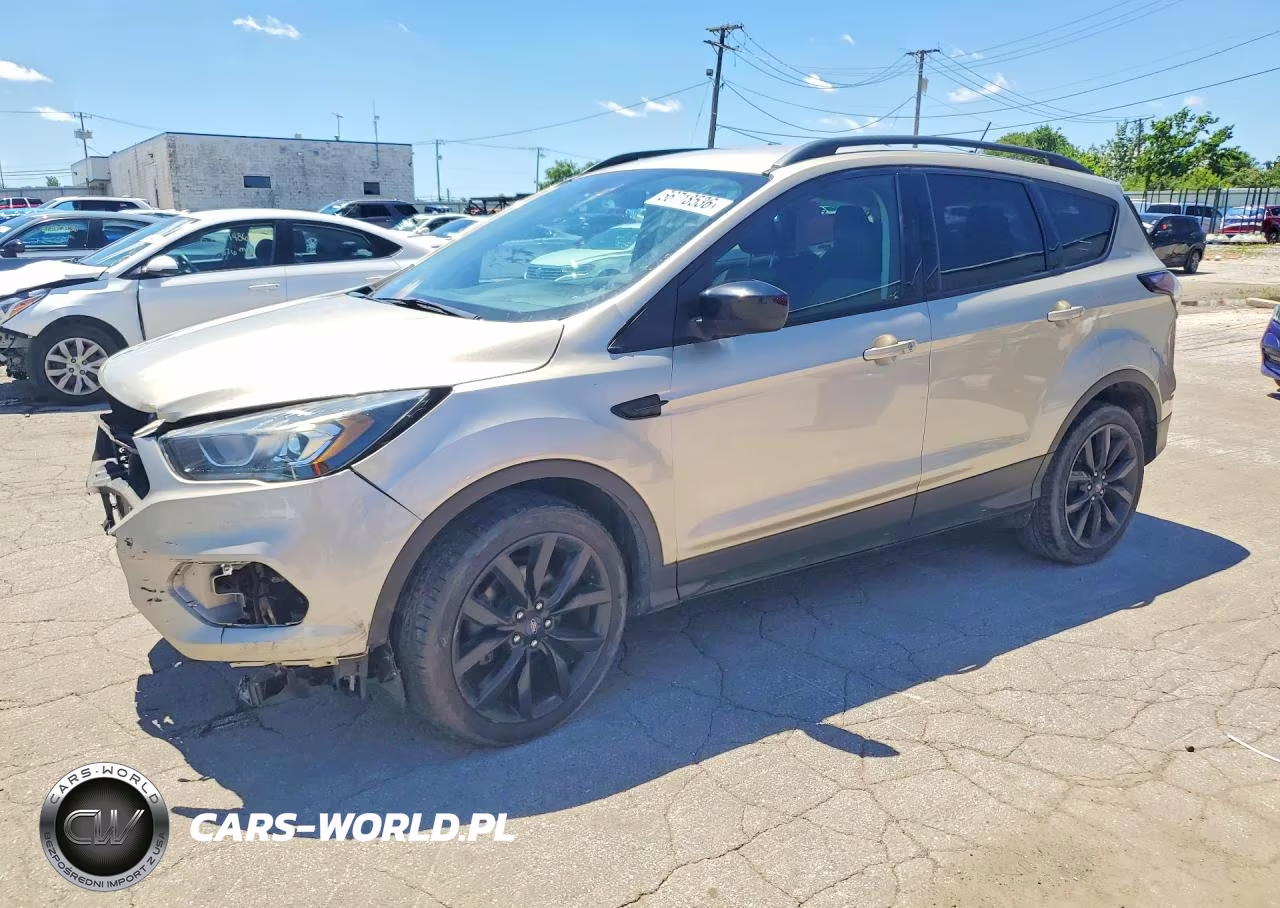 2018 FORD ESCAPE SE