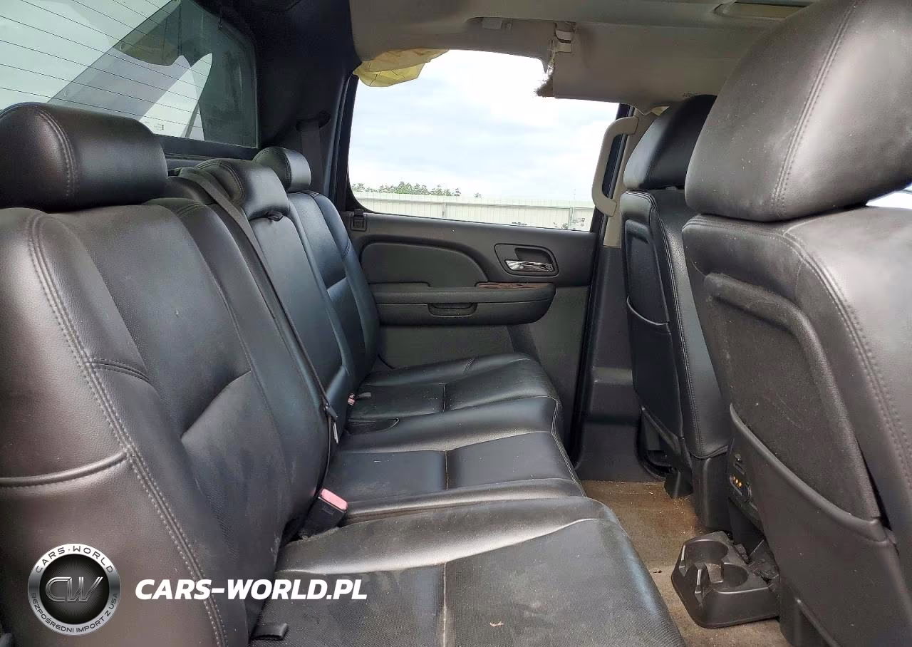 2010 Chevrolet Avalanche Ltz VIN:3GNVKGE03AG156149 - 10