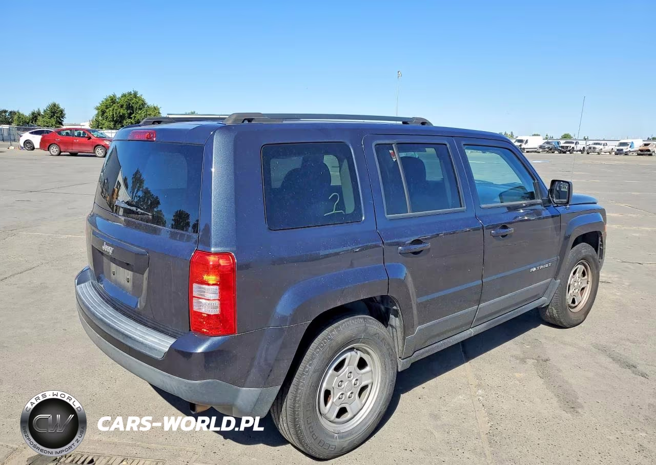 2015 Jeep Patriot Sport VIN:1C4NJPBA1FD313061 - 3