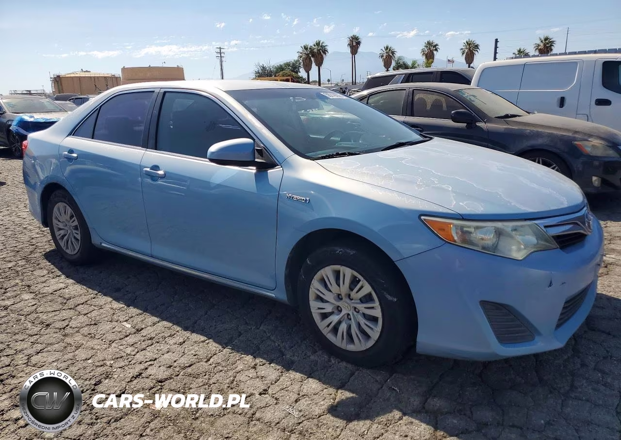 2012 Toyota Camry Hybrid Le VIN:4T1BD1FK3CU036849 - 4