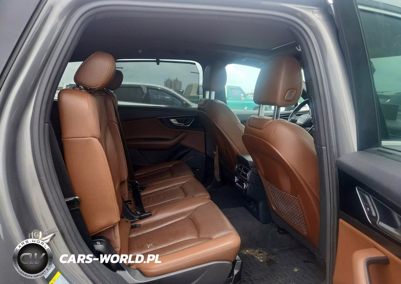 2017 Audi Q7 Prestige VIN:WA1VAAF70HD058427 - 10