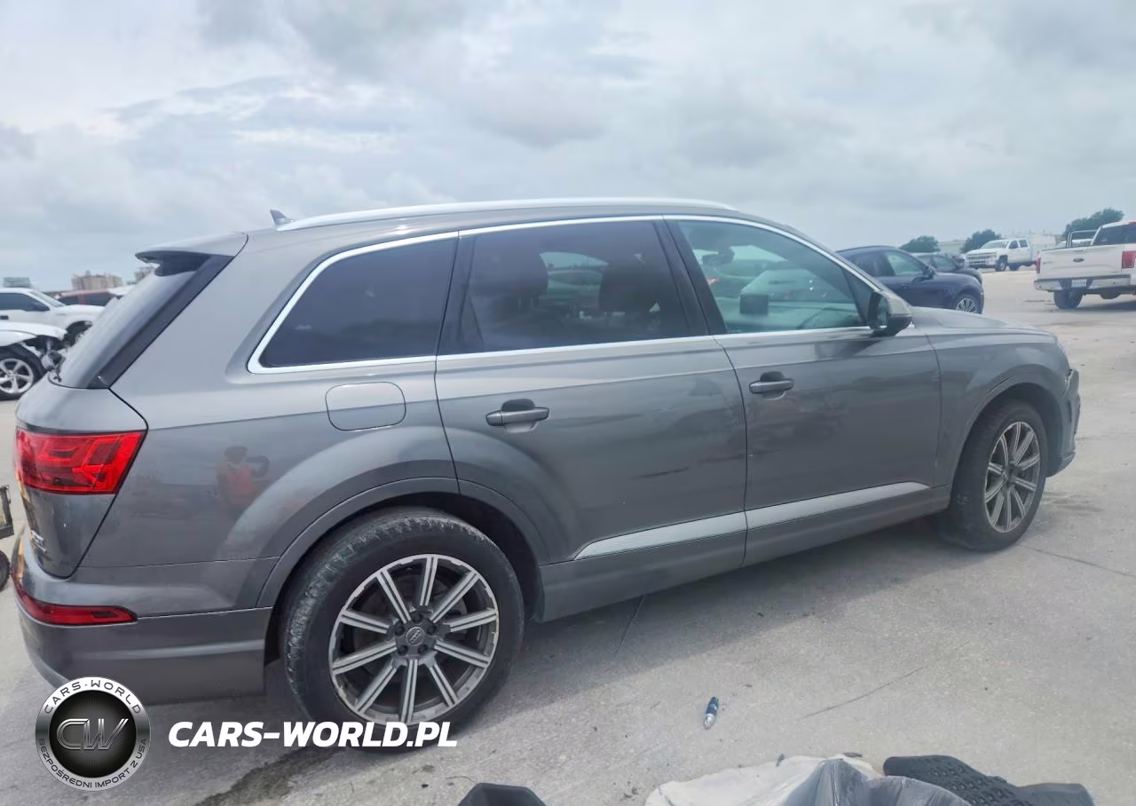 2017 Audi Q7 Prestige VIN:WA1VAAF70HD058427 - 3