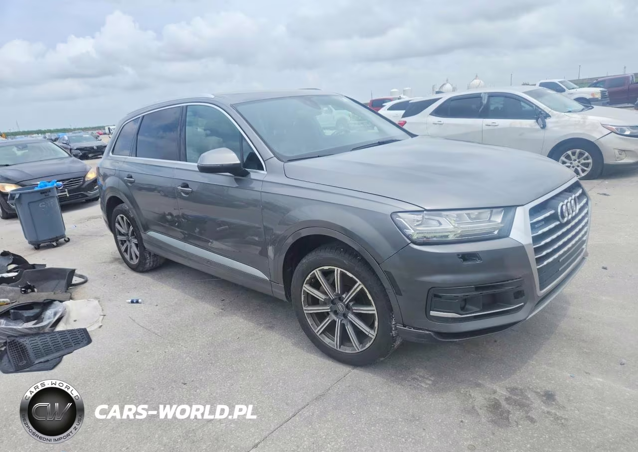2017 Audi Q7 Prestige VIN:WA1VAAF70HD058427 - 4