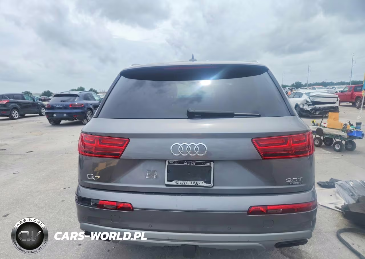 2017 Audi Q7 Prestige VIN:WA1VAAF70HD058427 - 6