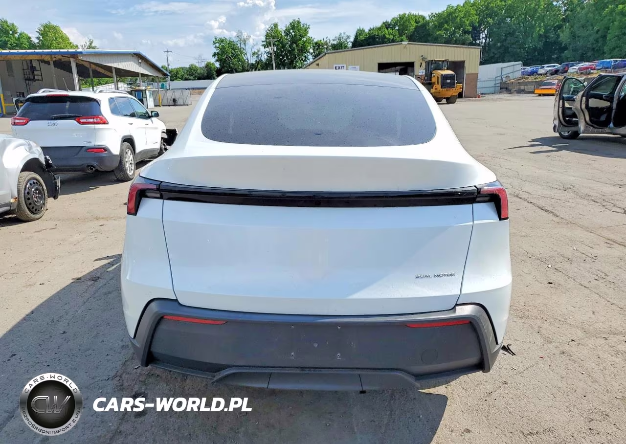 2026 Tesla Model Y VIN:7SAYGDEE3TA649789 - 6