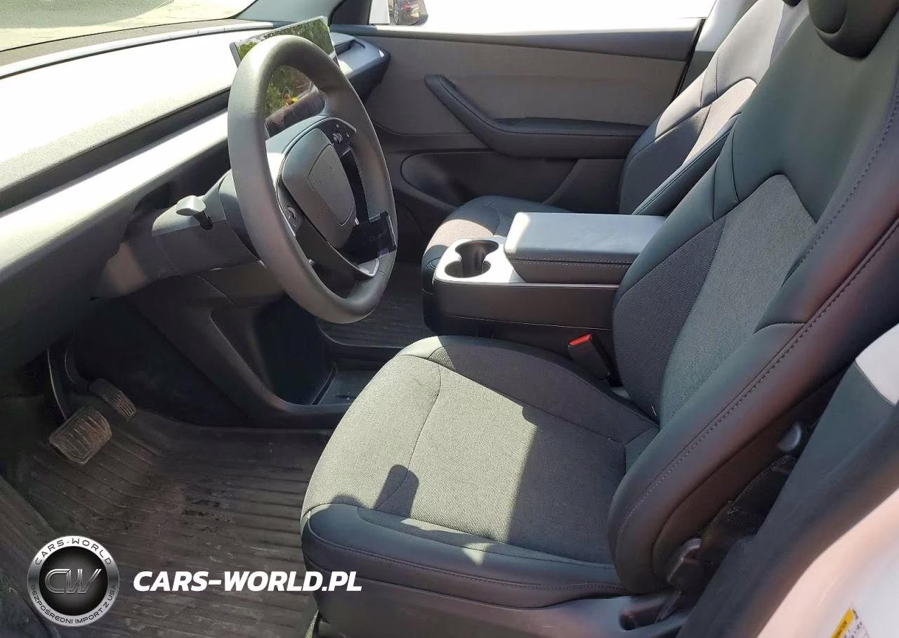 2026 Tesla Model Y VIN:7SAYGDEE3TA649789 - 7