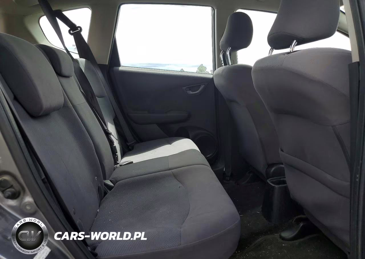 2012 Honda Fit VIN:JHMGE8G37CS001734 - 10