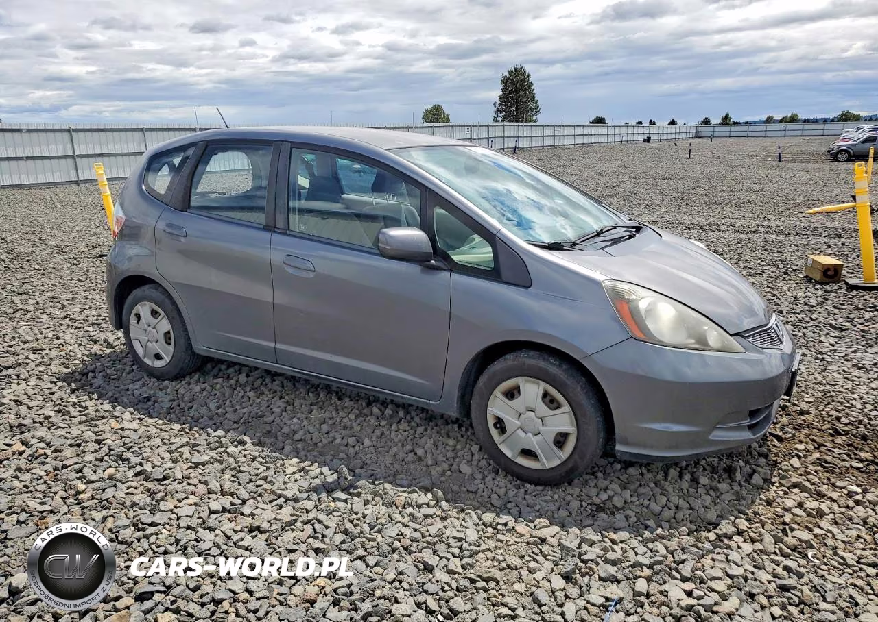 2012 Honda Fit VIN:JHMGE8G37CS001734 - 4