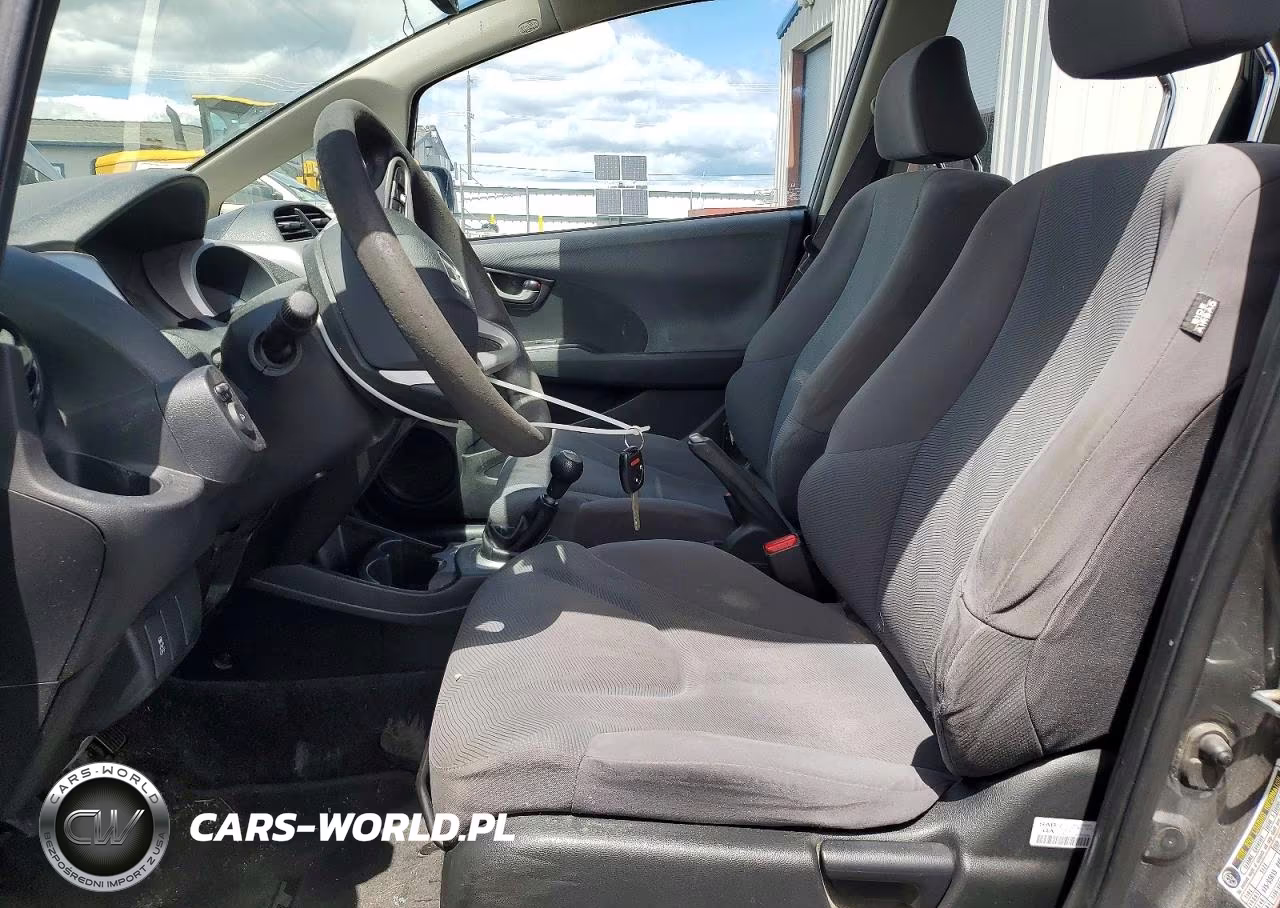 2012 Honda Fit VIN:JHMGE8G37CS001734 - 7