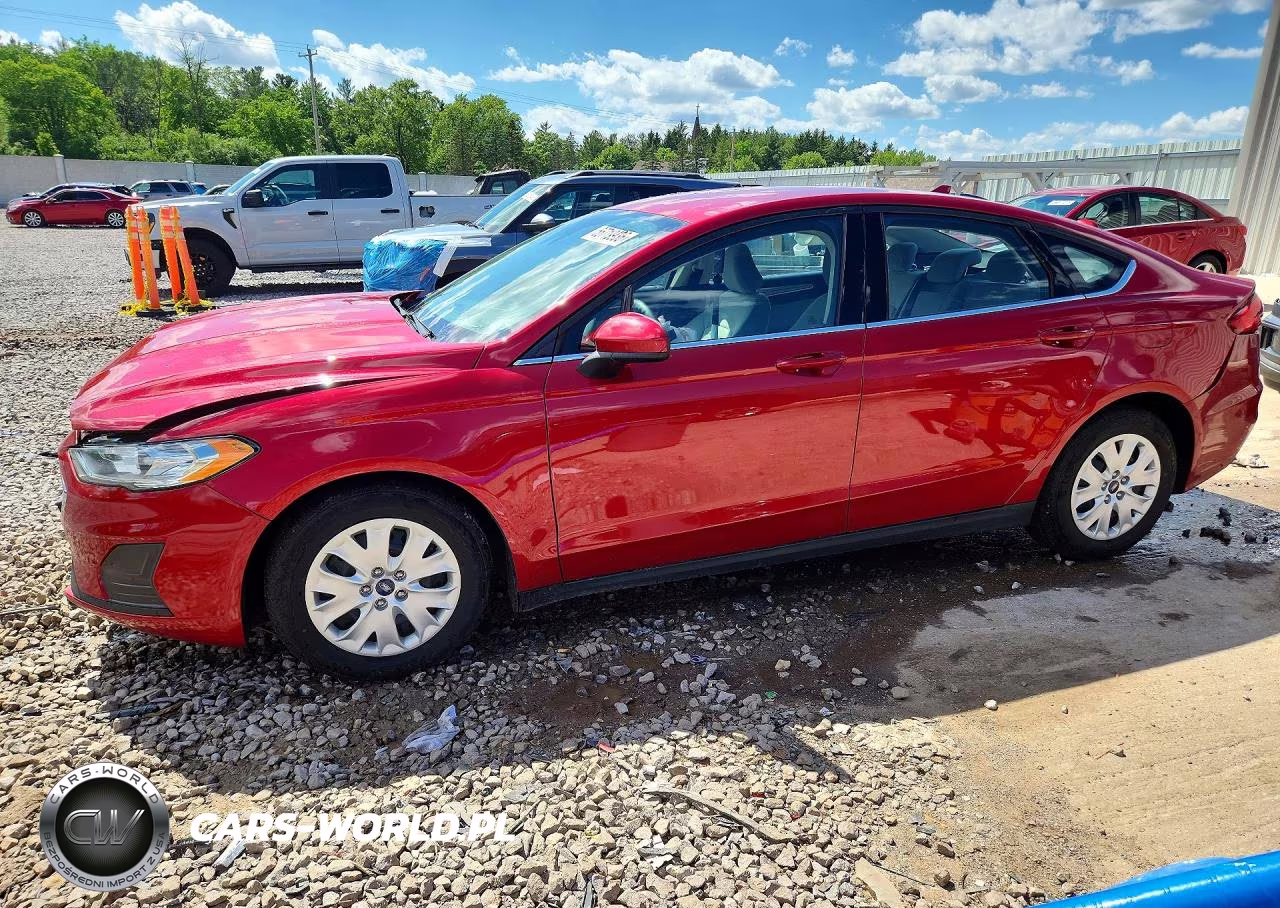 2020 Ford Fusion S – zdjęcie 1 z 12
