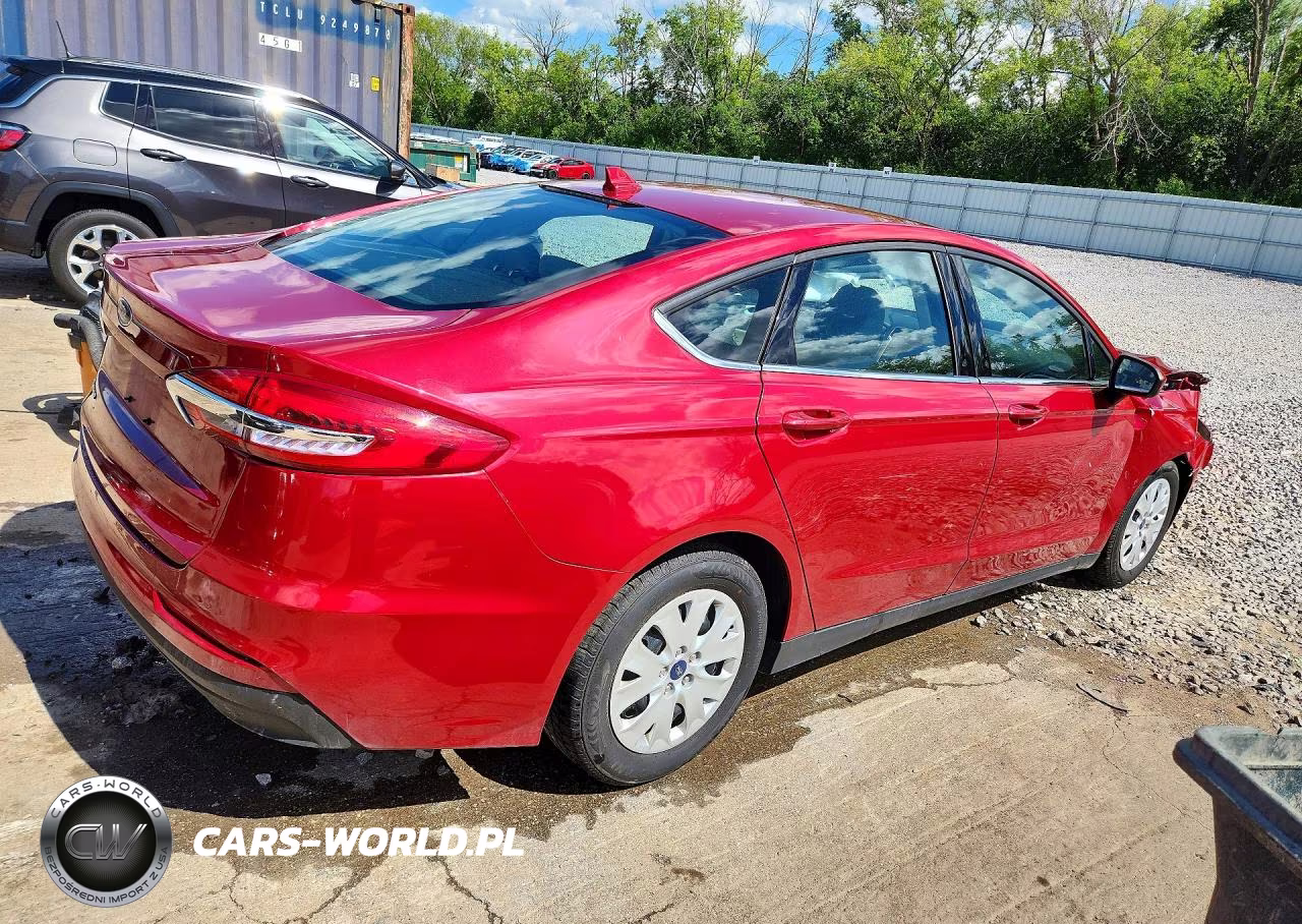 2020 Ford Fusion S VIN:3FA6P0G75LR163035 - 3