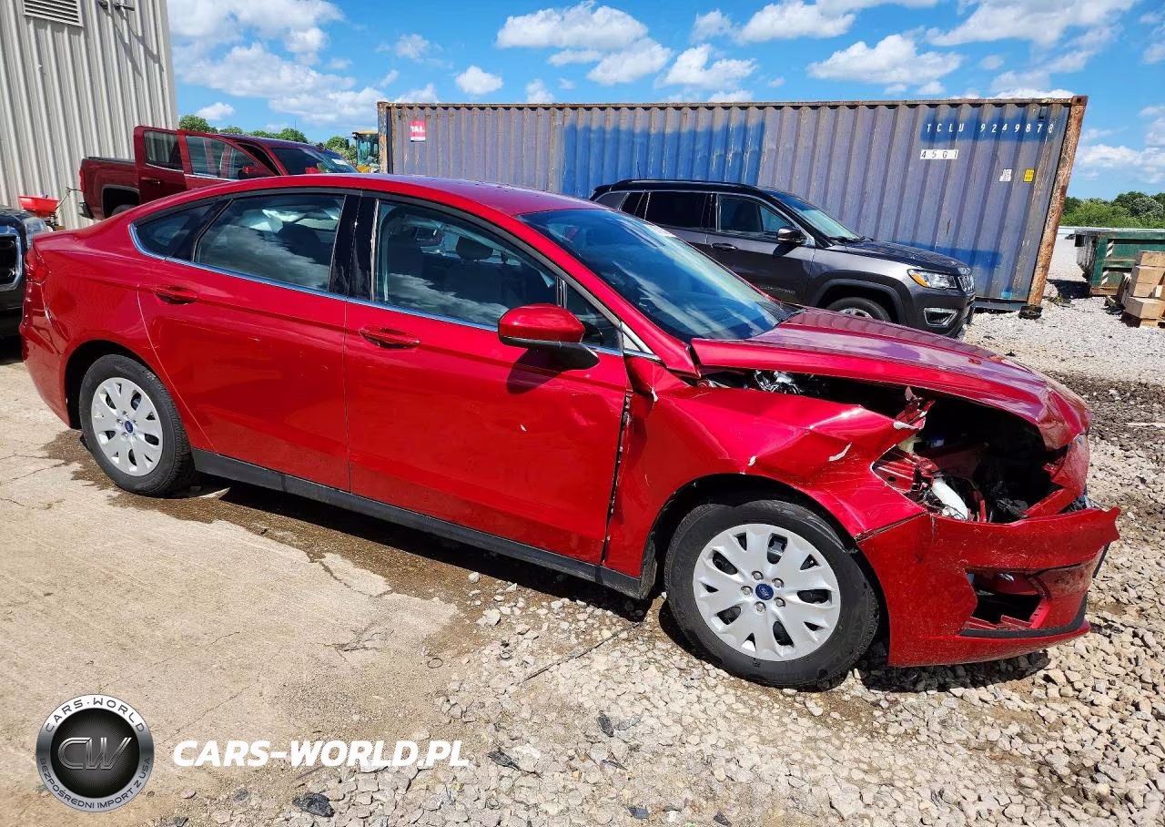 2020 Ford Fusion S VIN:3FA6P0G75LR163035 - 4