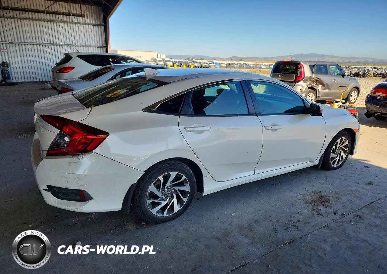 2018 Honda Civic Ex VIN:19XFC2F73JE207217 - 3