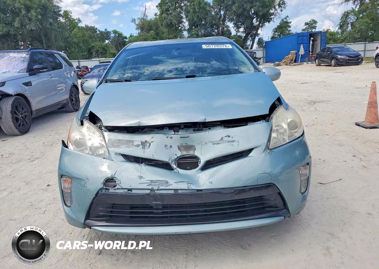 2014 Toyota Prius Three VIN:JTDKN3DU4E1818180 - 5