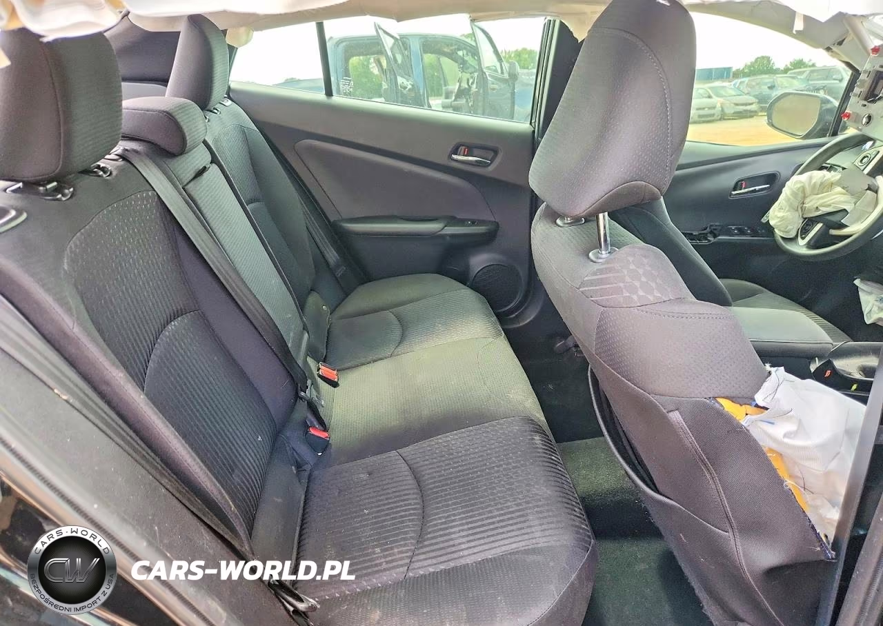2018 Toyota Prius Two VIN:JTDKBRFU1J3069121 - 10