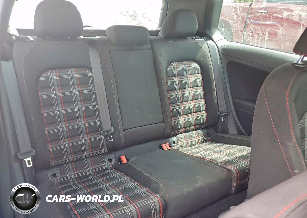 2015 Volkswagen Gti VIN:3VWT47AU4FM074598 - 10